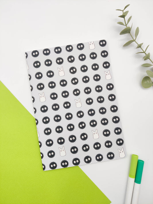 Cuaderno grapado Susuwatari (duendes del polvo) - Totoro