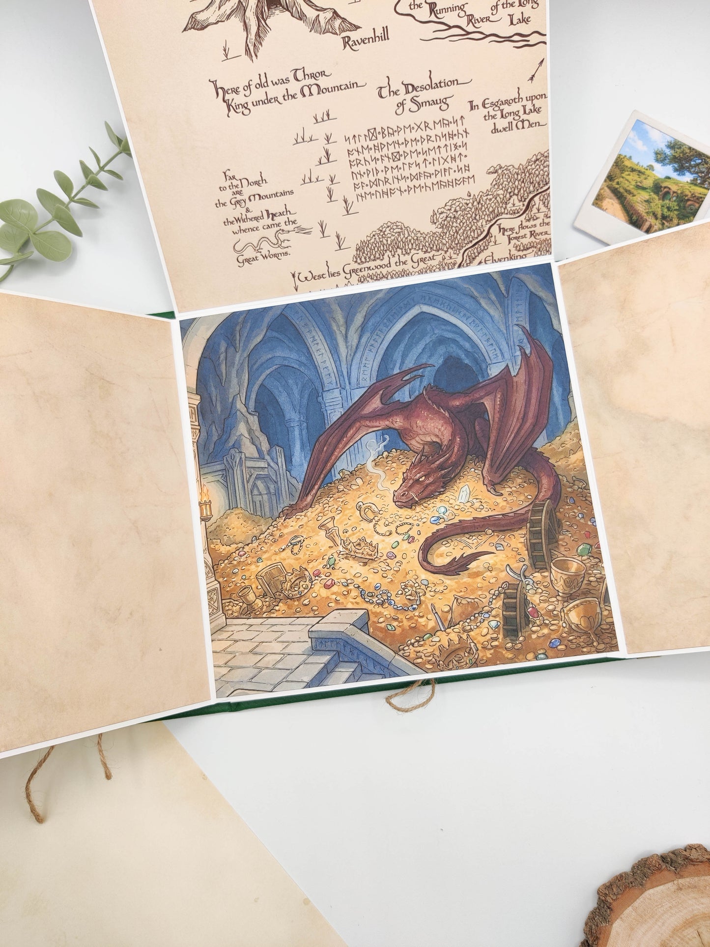 Álbum de fotos artesanal inspirado en El Señor de los Anillos y El Hobbit